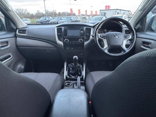 2019 Mitsubishi L200 2.4 DI-D DC Titan 4WD Euro 6 4dr